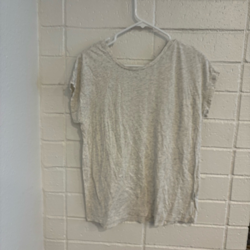 On Running heather grey comfort tee shirt